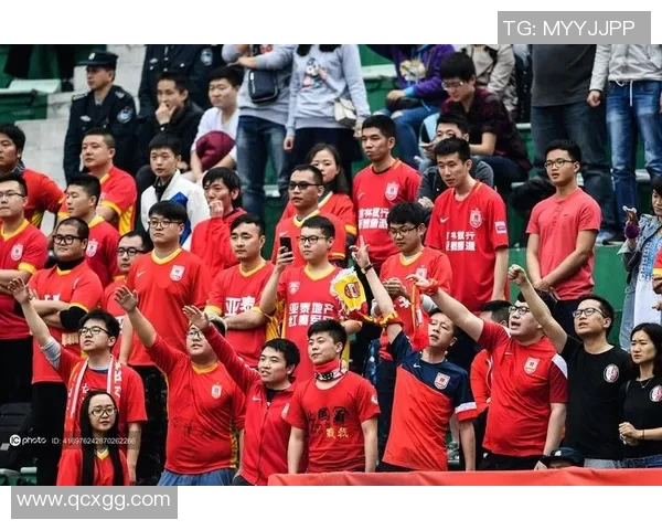 广州富力主场迎战长春亚泰全力争胜展现球队实力与斗志